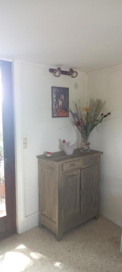 Сasa de vacaciones Petite Maison Dans La Campagne A 10 Mn A Pied Du Centre Arlés