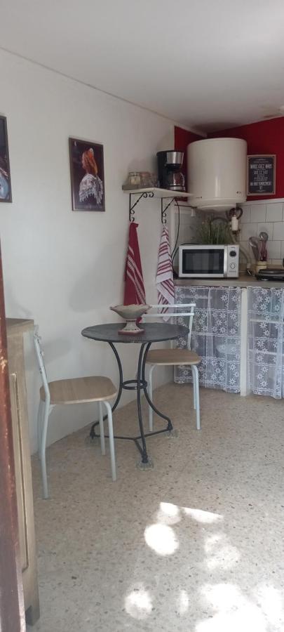 Holiday home Petite Maison Dans La Campagne A 10 Mn A Pied Du Centre *