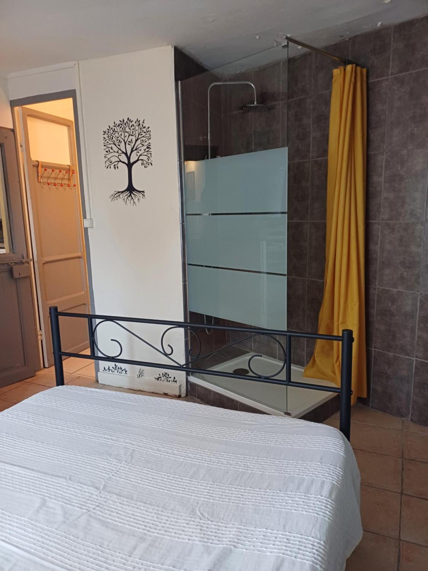 Ferienhaus Petite Maison Dans La Campagne A 10 Mn A Pied Du Centre *